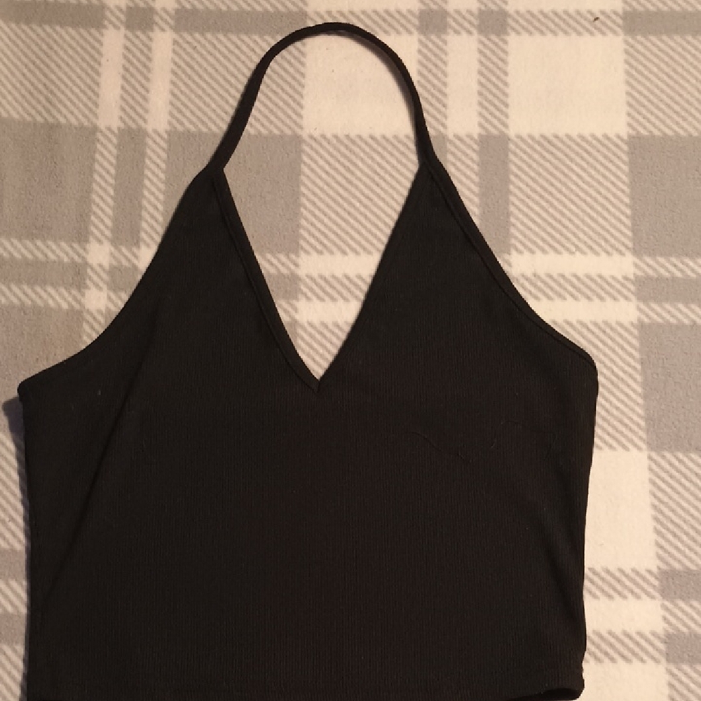SHEIN Black Halter Crop Top